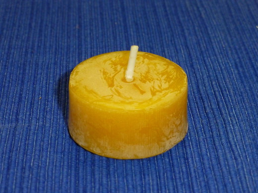 Bienenwachskerze